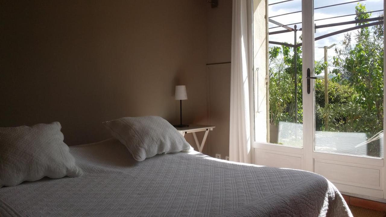 Les Oliviers Hotel Мустие Сен Мари Екстериор снимка