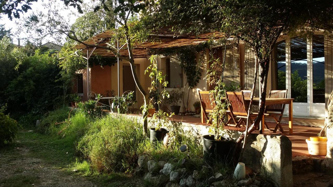 Les Oliviers Hotel Мустие Сен Мари Екстериор снимка